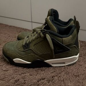 Air Jordan 4 Retro SE Olive | 5.5y - 6.5W - 5M